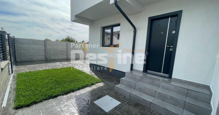 Vila tip duplex, finisaje la alegere, curte, Bragadiru - 2