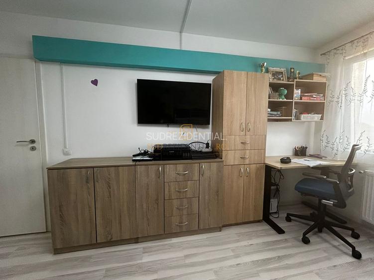 Apartament decomandat cu 2 camere - metrou Aparatorii Patriei - 10