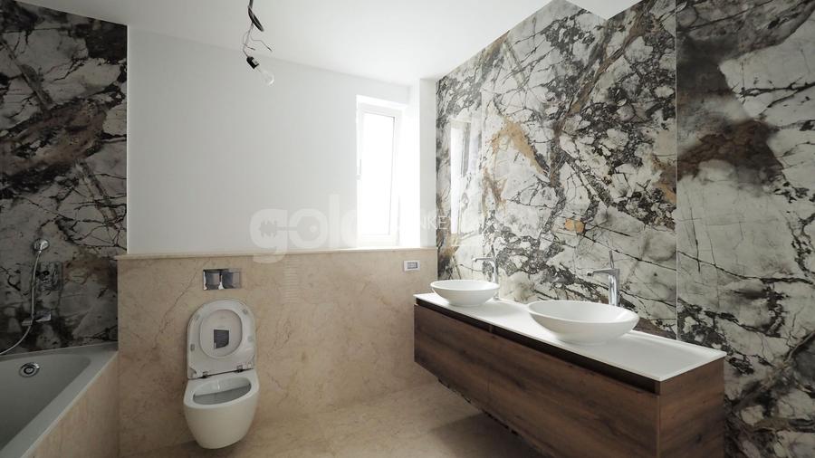 Vilă cu 7 camere, 4 bai | renovata integral 2020 | strada privata - 19