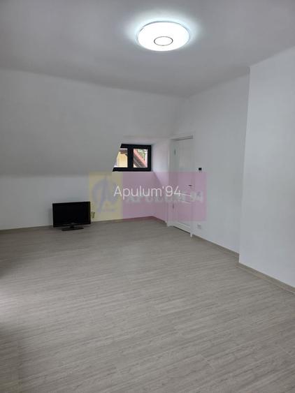 Vila de vanzare cu 6 camere in Sinaia - 34