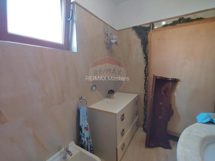 Casă / Vilă de lux cu 5 camere de vânzare în Vadu Moldovei, Suceava - 70