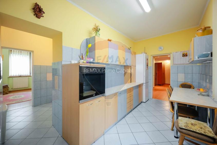 Casă cu 7 camere de vânzare în zona Ultracentrală - 8