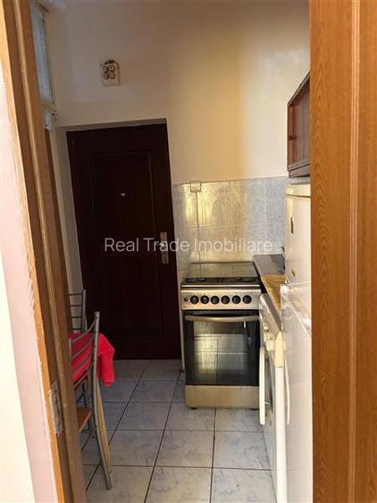 Garsoniera zona Astra Carpatilor - 9