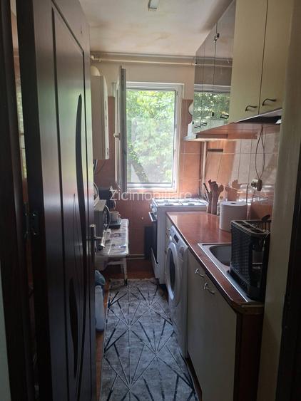 Apartament 3 camere Piața Progresul, 50 mp, centrală proprie, etaj 2/10 - 7