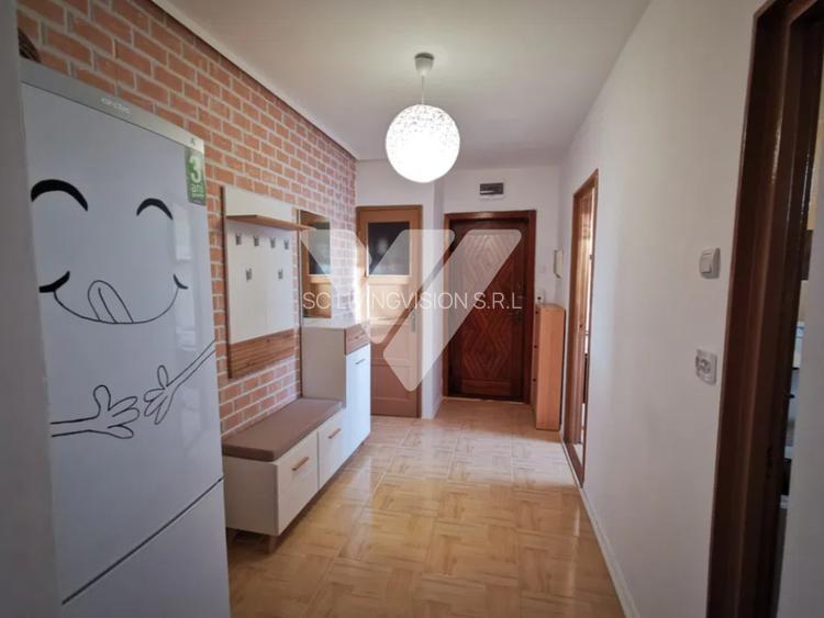 Apartament 2 camere 49 mp de vanzare in Sibiu - zona Vasile Aaron - 2