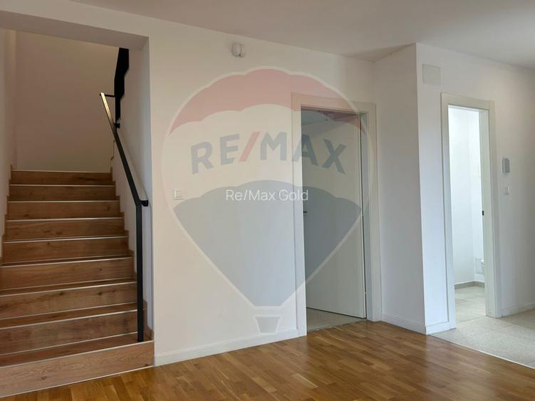 Vilă cu 4 camere de vânzare in Liziera de Lac - 5