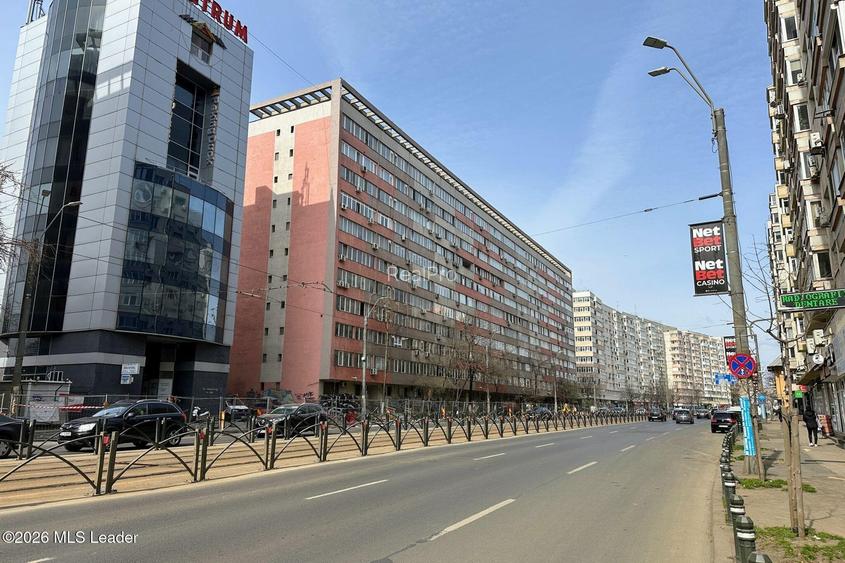 Obor langa metrou, 3 camere 77.35 mp total, anvelopat, creditabil - 26