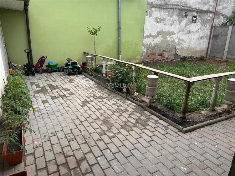DAMBOVITA CASA 4 CAMERE, DECOMANDAT, PANOURI SOLARE - 5