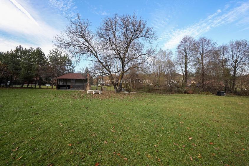 Vilă spațioasă de vânzare în Predeluț, Bran | 2000mp - 49