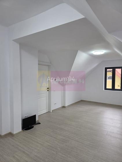 Vila de vanzare cu 6 camere in Sinaia - 7