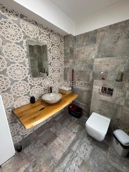 Particular -Cartierul nou- Miorita - 240 mp utili- 247.000 euro - 39