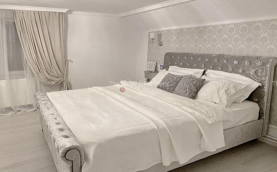 Proprietate compusa din 2 case - 14