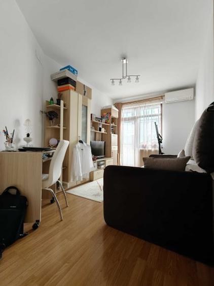 Apartament 2 camere decomandat etaj 2 bloc 2007 zona Pacii