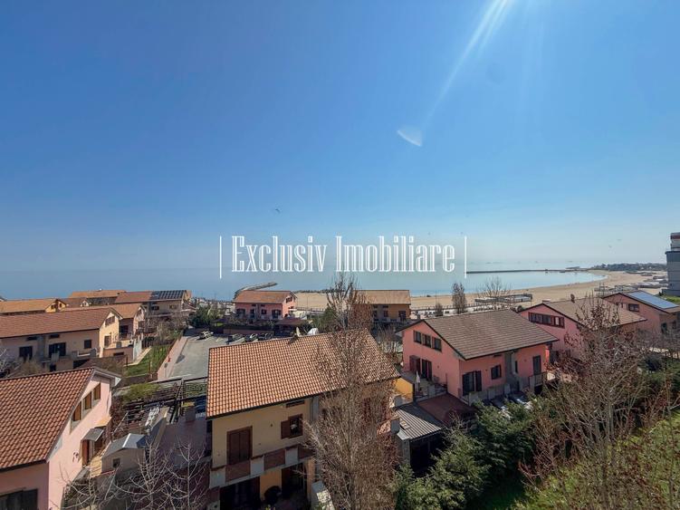 Apartament Superb 4 camere 130 mp cu Vedere Frontala la Mare si Parcare Privata