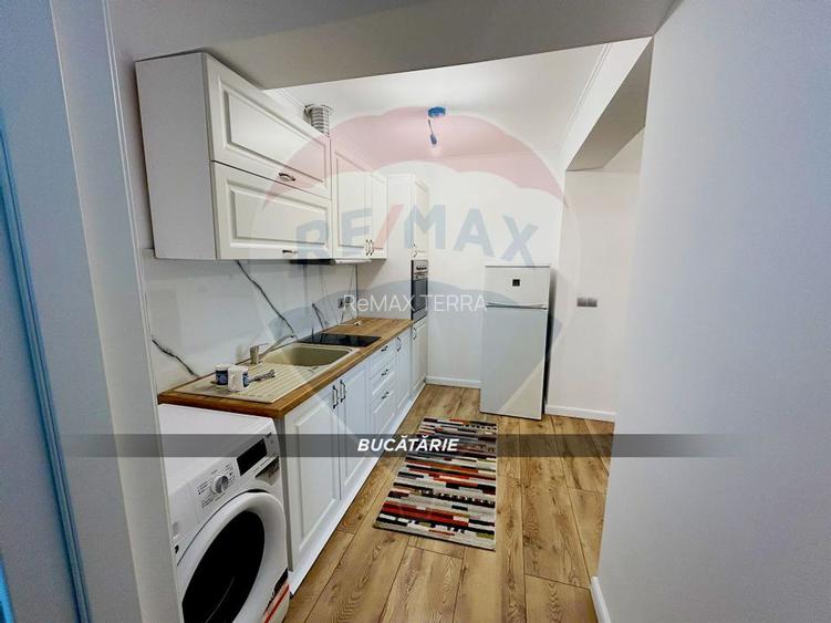 DE INCHIRIAT: Apartament cu 2 camere-strada Victoriei - 7