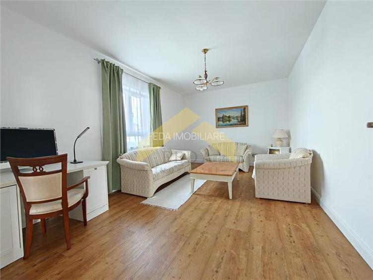 Casa la sol 5 camere de vanzare Vladimirescu - 12