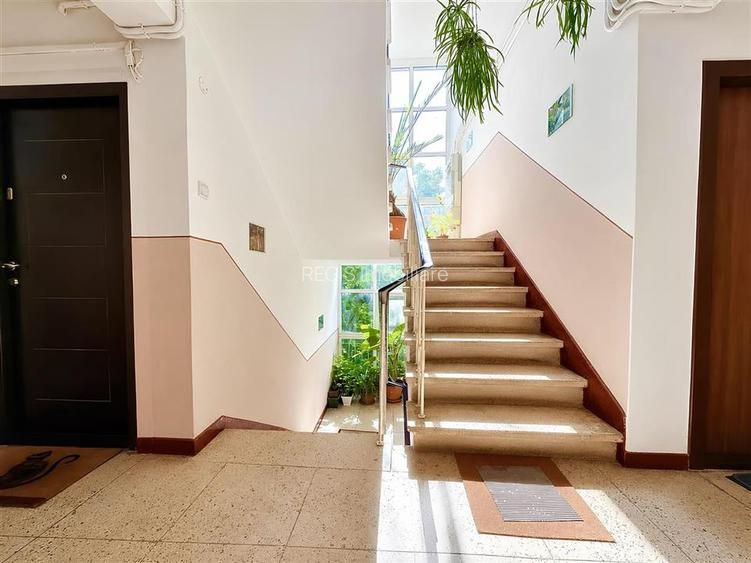 Apartament spatios cu 2 camere si 2 balcoane zona Tractorul - 12