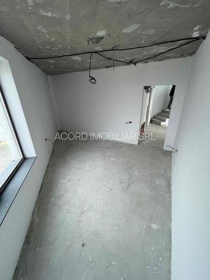 Casa duplex Palazu Mare cu vedere partiala lac - Comision 0% - 4