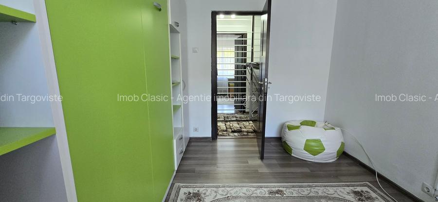 Micro  3 Târgoviște,  vânzare apartament 3camere, Etaj 1 - 21