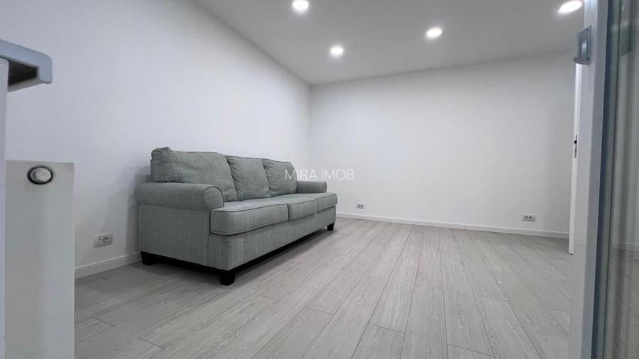 Garsonieră premium, decomandată, 39 mp, renovată complet-Plaza Mall - 3