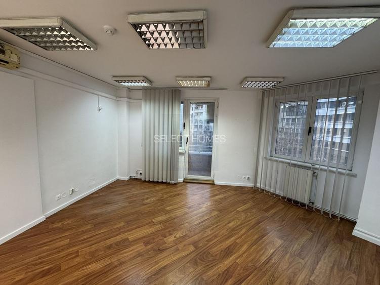 Spatiu de birouri de vanzare in zona *Natiunile Unite* - 4