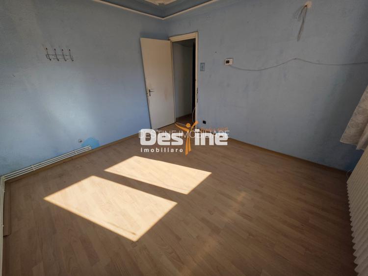 APARTAMENT 2 CAMERE, DECOMANDAT,  MIRCEA CEL BATRAN, 69.990 EURO - 2