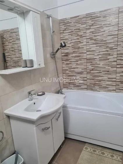 Apartament cu 3 camere - zona Nicolina - Piata CUG - 5