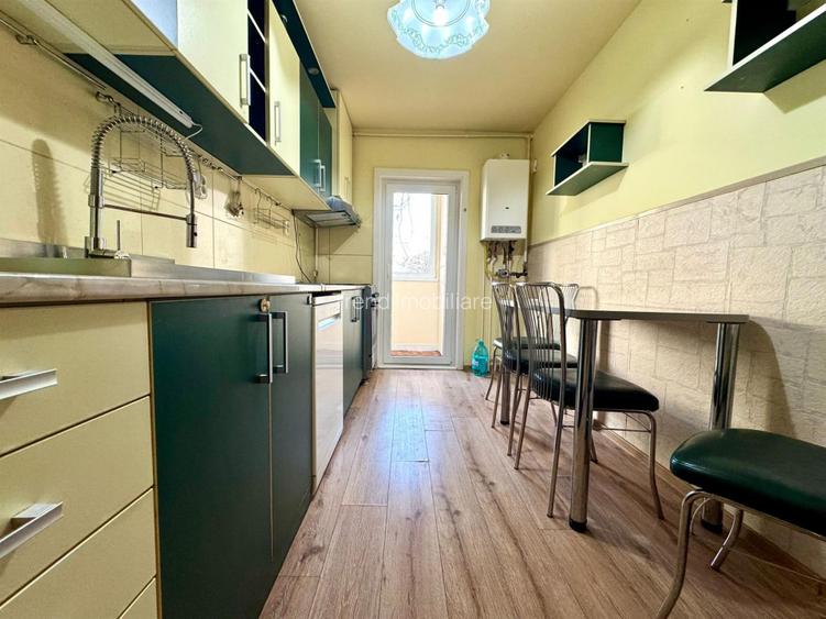 Apartament cu 3 camere decomandate si loc de parcare - 9