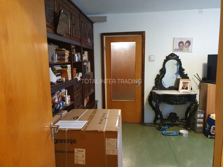 Vanzare-3 camere-1/4-sdec-Dr Taberei-Lovinescu-liber-de renovat-109000E - 17