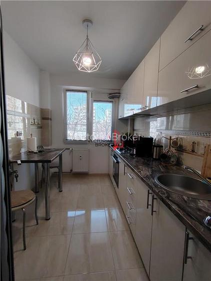 Apartament 2 camere zona Theodor Pallady cu Teava de Gaz pentru Centrala - 4