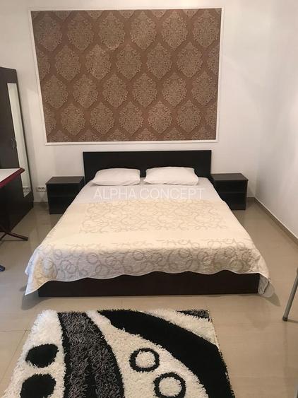 VILA 6 CAMERE + PENSIUNE -18 CAMERE DE VANZARE -TOMIS 2 - 12