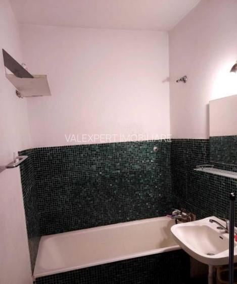 Metrou 1 Decembrie 1918, gars, et. 5/10, loc de parcare - 3