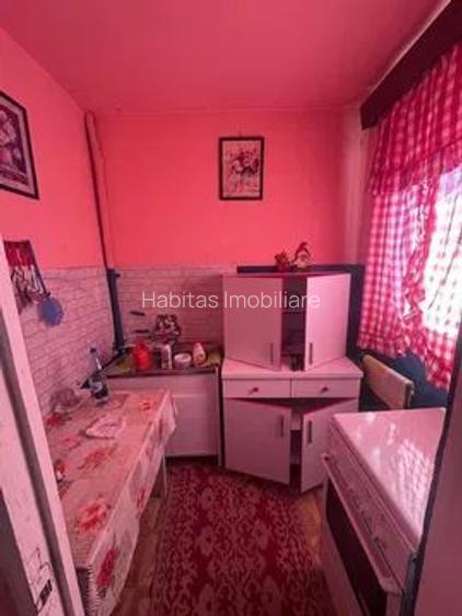 Garsonieră de vânzare, 24 mp + Balcon, etaj 2/4, investitie,  Mărăști - 2