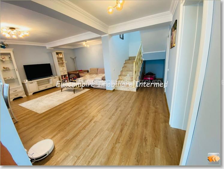 De inchiriat vila cu 4 camere in localitatea Lumina jud. Constanta - 6