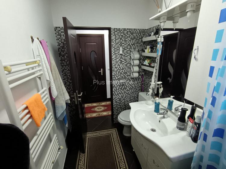 APARTAMENT 2 CAMERE, MOBILAT SI UTILAT, ET.3/4, PODU ROS, RENOVAT RECENT - 9
