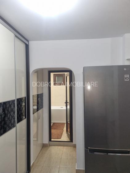 E3, etaj 2, decomandat, renovat, centrala termica - 20