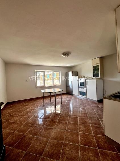 Casa in Oradea 1200 mp teren 400 mp cladiri - 2
