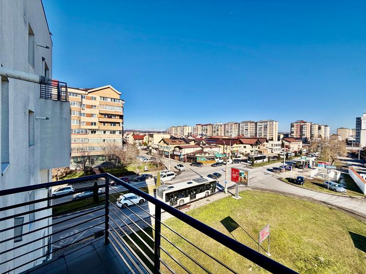 Închiriez apartament 2 camere – Micro 3, bloc nou, parcare privată - 5