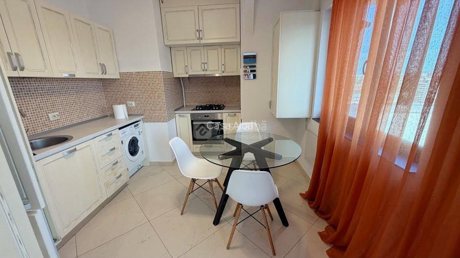 Ultracentral, 3 camere ready to move, parcare, terasa exceptionala - 4