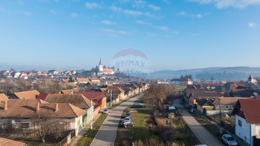 Comision 0%! 2 case Cincu, teren 2134mp, sura & curte libera - 7