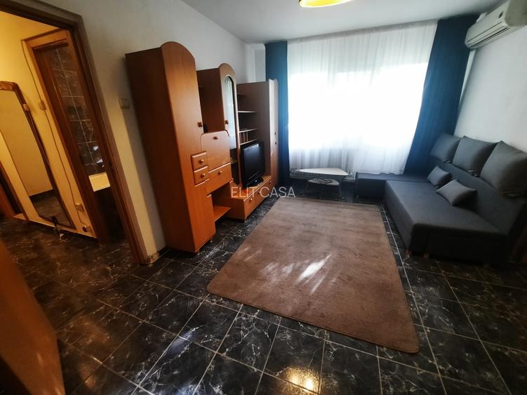 Apartament cu 2 camere, etaj 2/4, zona Podu Ros - 3