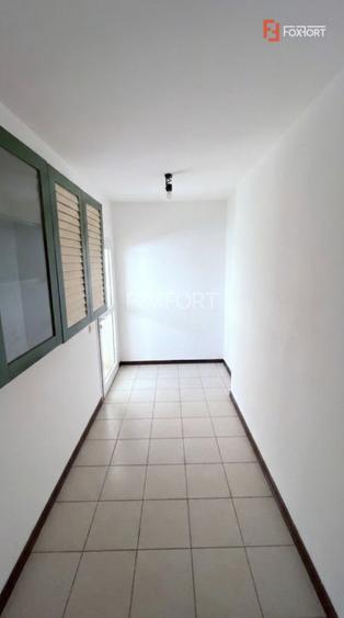 Casa individuala cu 7 camere si 1752 mp teren - zona Ghiroda - 12