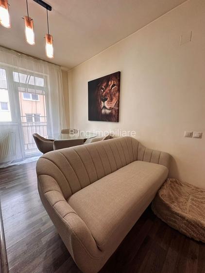 Apartament cu 3 camere, 58 mp, balcon, zona Eroilor - 2