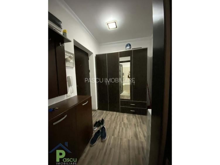 GIURGIULUI, str. Zetarilor, bloc 2018, cf. I, 38 mpu, centrala proprie - 7