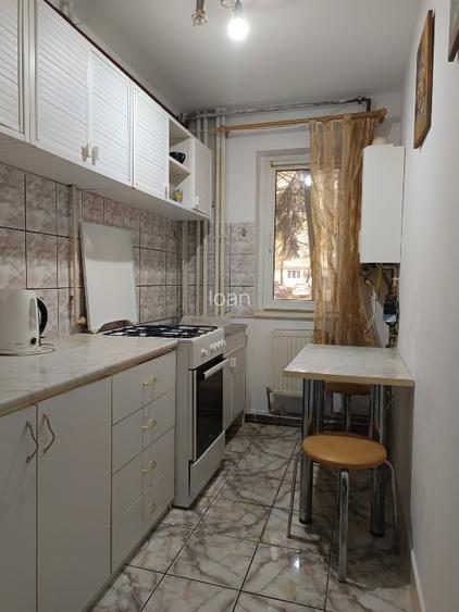 Vand apartament 2 camere, centrala proprie, zona Boul Rosu - 2