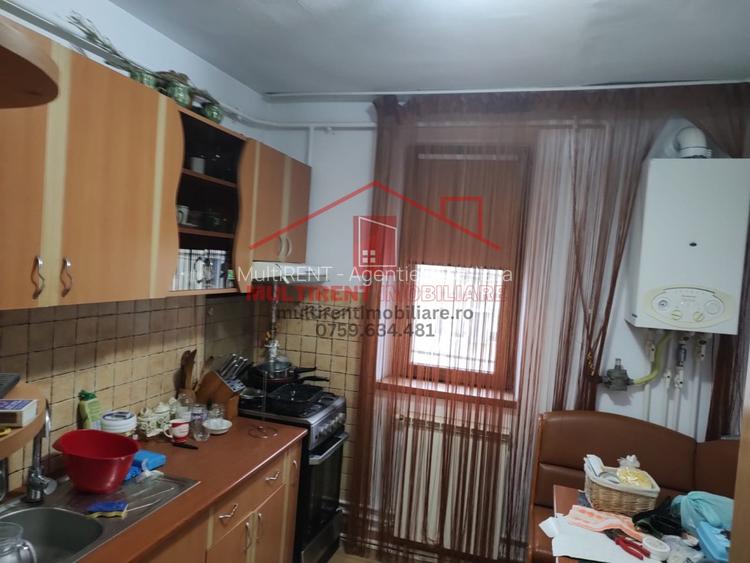Apartament 3 camere - str.Isaccei - centrala pe Gaz! - 3