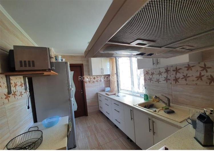 Apartament 3 camere in vila etajul 1+2 camere amenajate la mansarda, zona Emines - 10