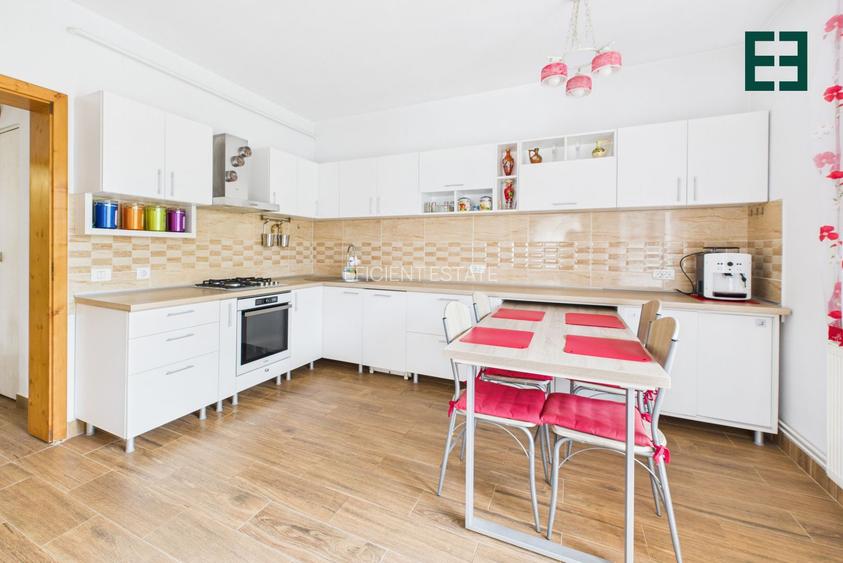 Casă tip Duplex cu 8 camere și 1080 mp teren  - Zona Bujac - Arad - 11