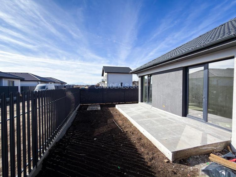 Casa Single Pe Parter Sanpetru Toate Utilitatile - 9