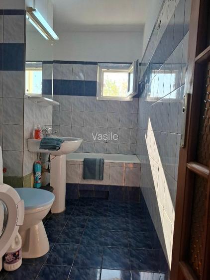 Proprietar, inchiriez pe termen lung apartament 1 camera, la 2 statii de MALL - 6